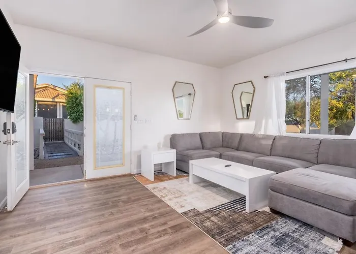 67th Street Villa